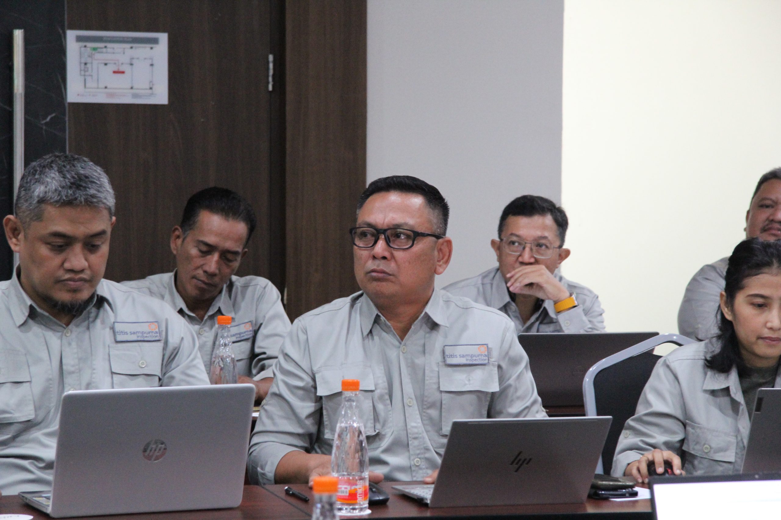 Diskusi & Koordinasi Tim